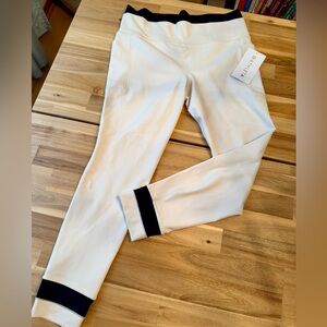 NEW Athleta Salutation Stash Double Up Tight - size L